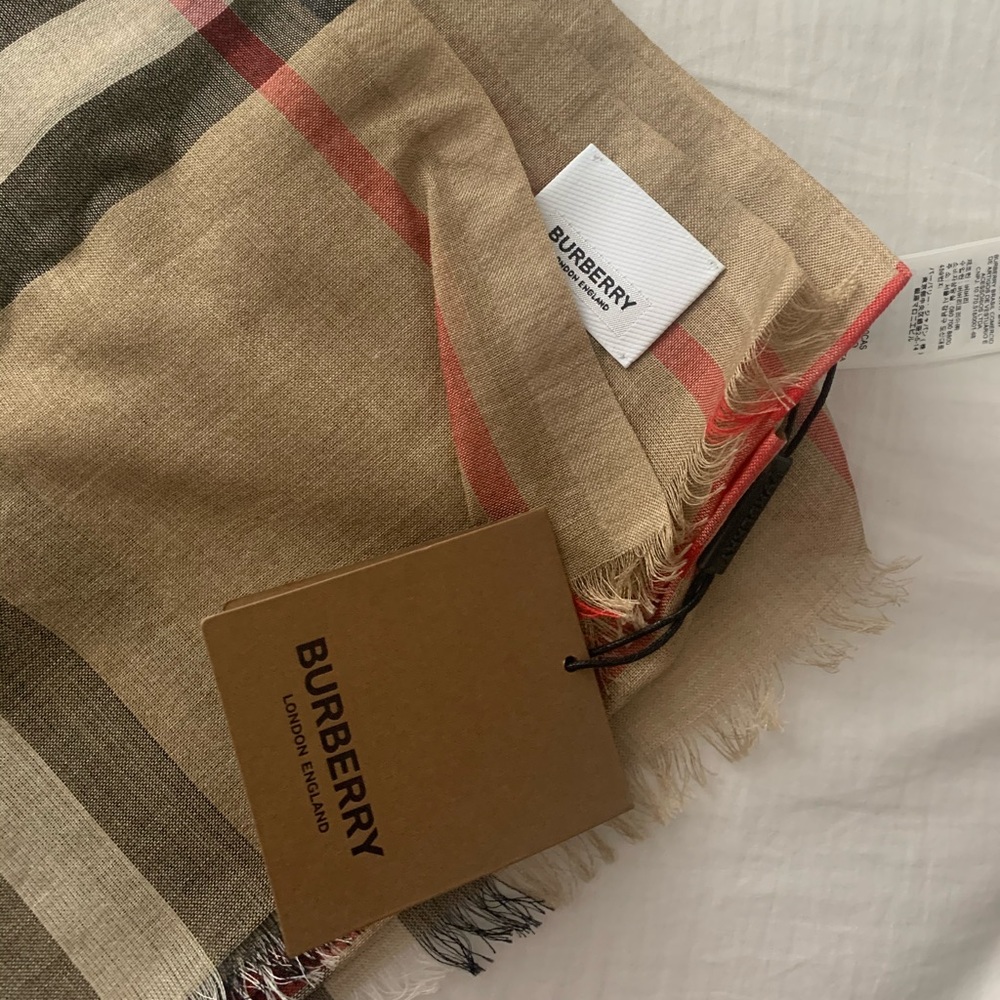 Burberry scarf